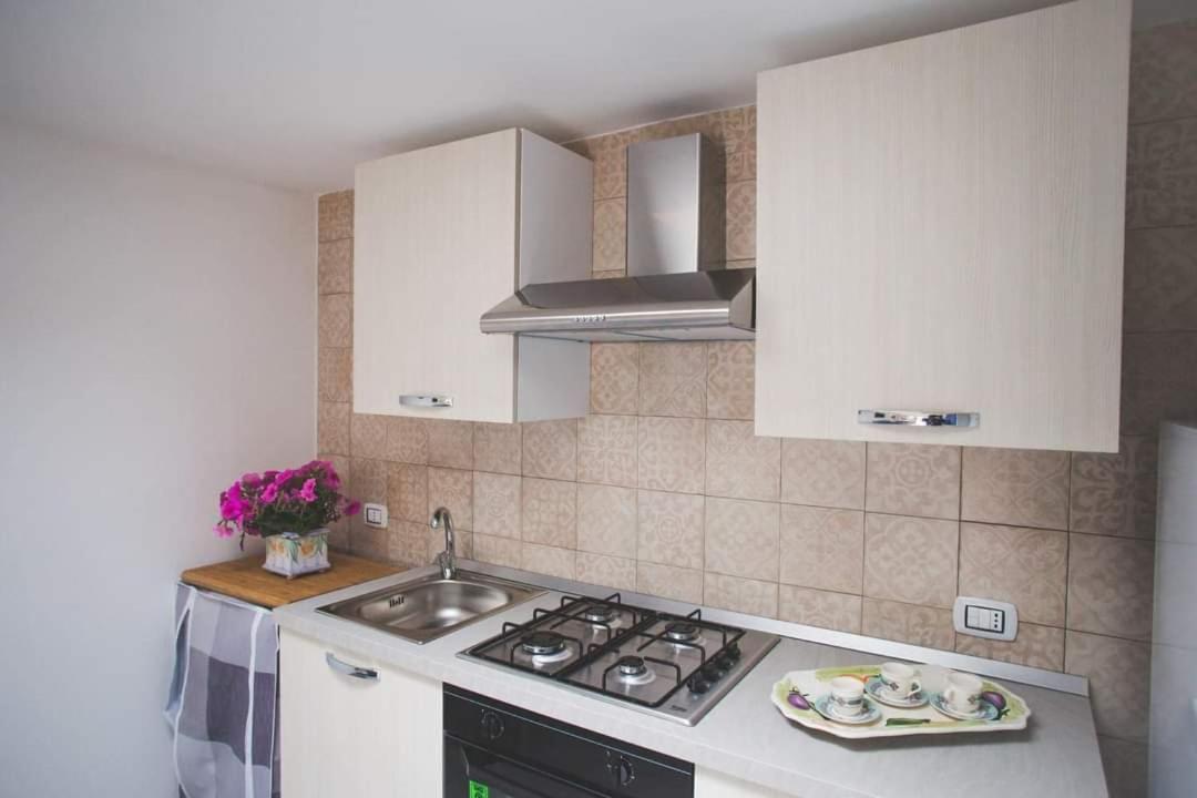 Villa Antonietta - Holiday House Карини Екстериор снимка